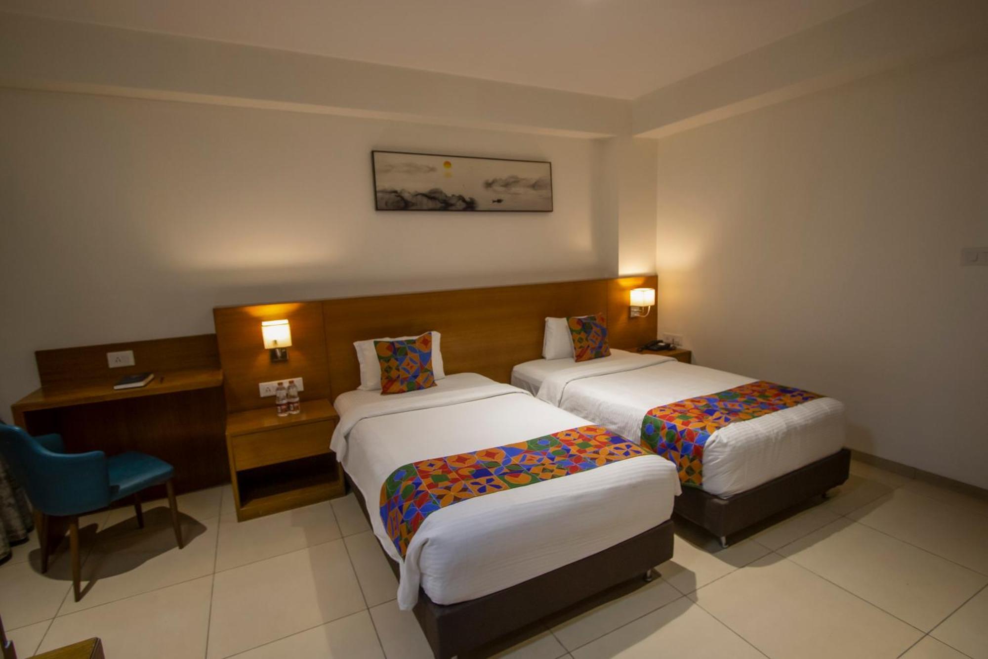 Monarch Express Chakan Hotel Ngoại thất bức ảnh