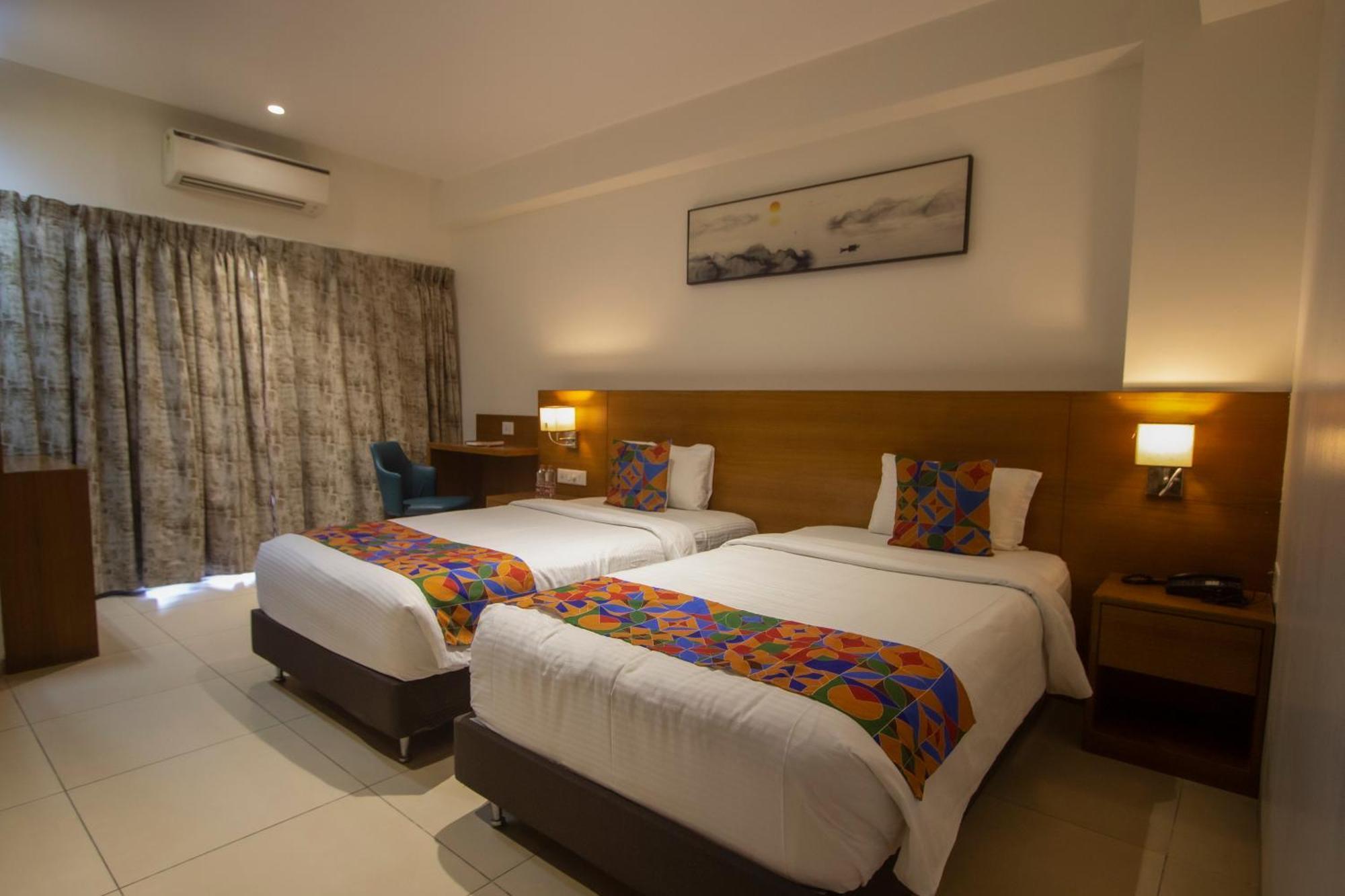 Monarch Express Chakan Hotel Ngoại thất bức ảnh