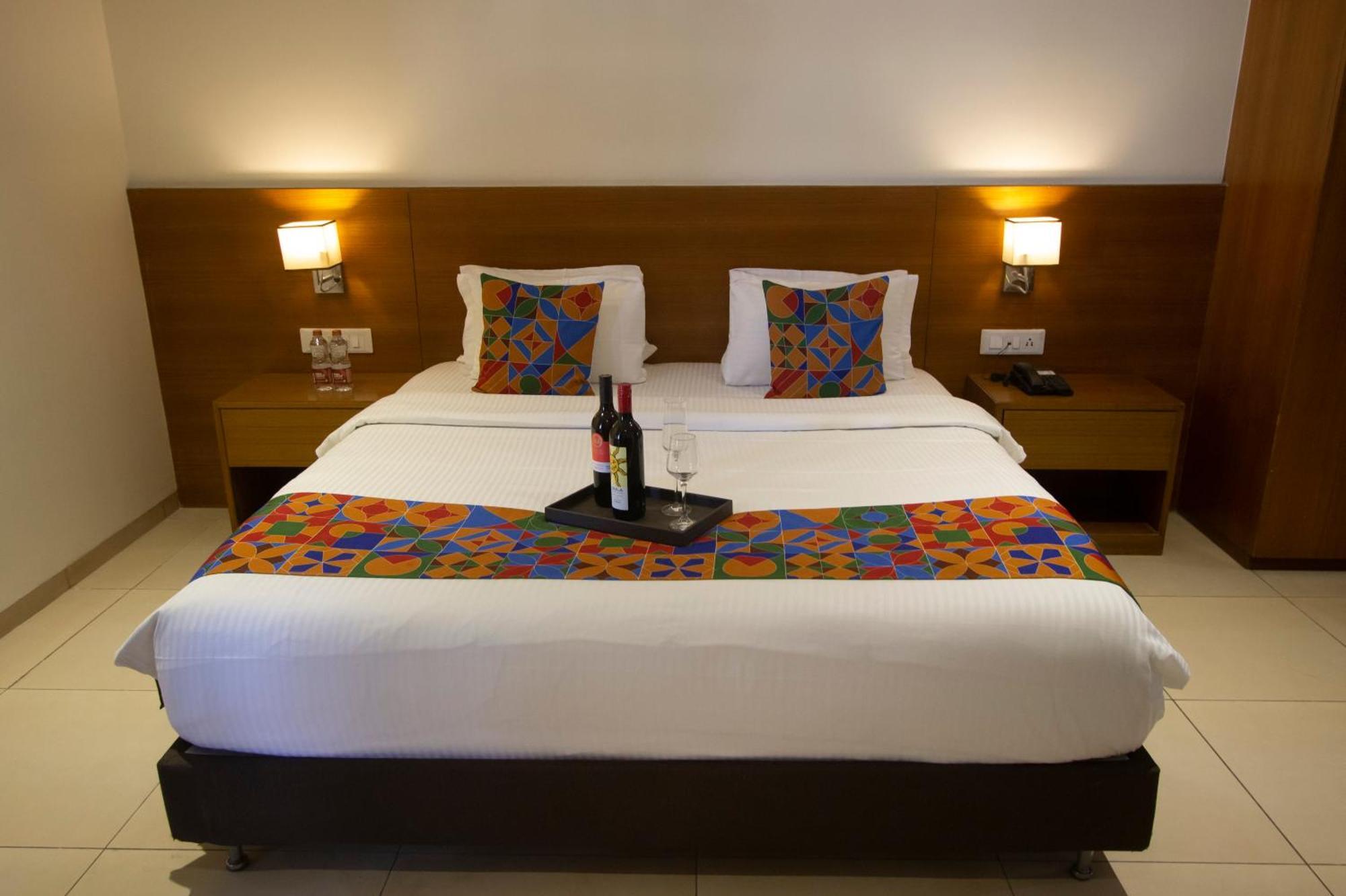 Monarch Express Chakan Hotel Ngoại thất bức ảnh
