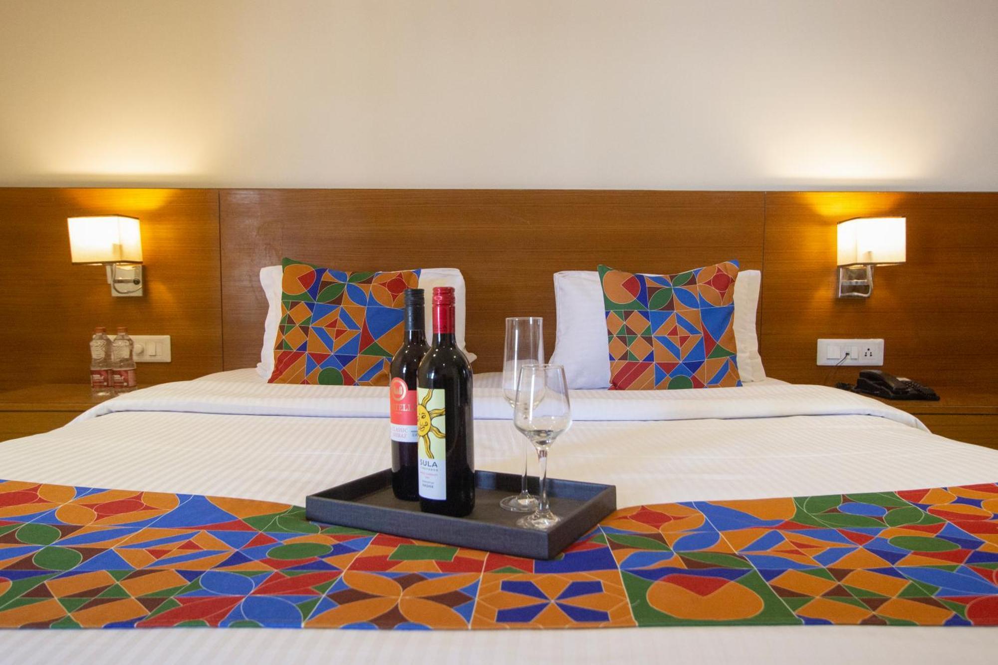 Monarch Express Chakan Hotel Ngoại thất bức ảnh