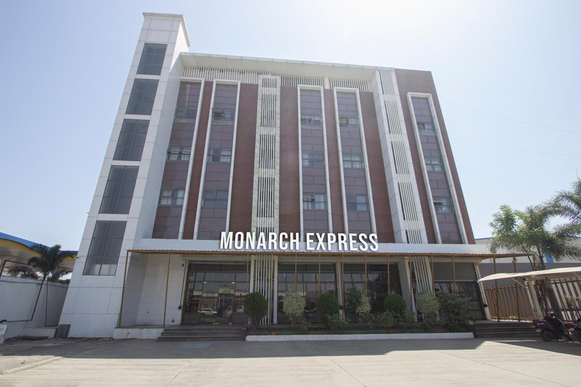 Monarch Express Chakan Hotel Ngoại thất bức ảnh